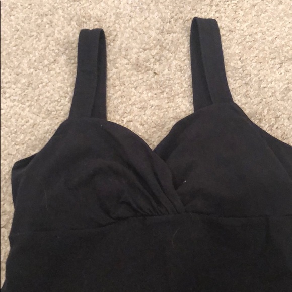 Black tank top with built in liner - Picture 2 of 4